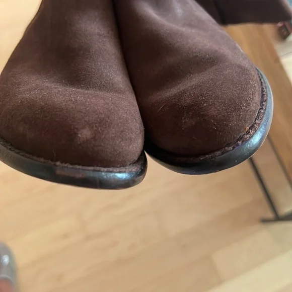 Frye suede tall riding boots stylish and never used y2k boots run 7in width. - Picture 11 of 13